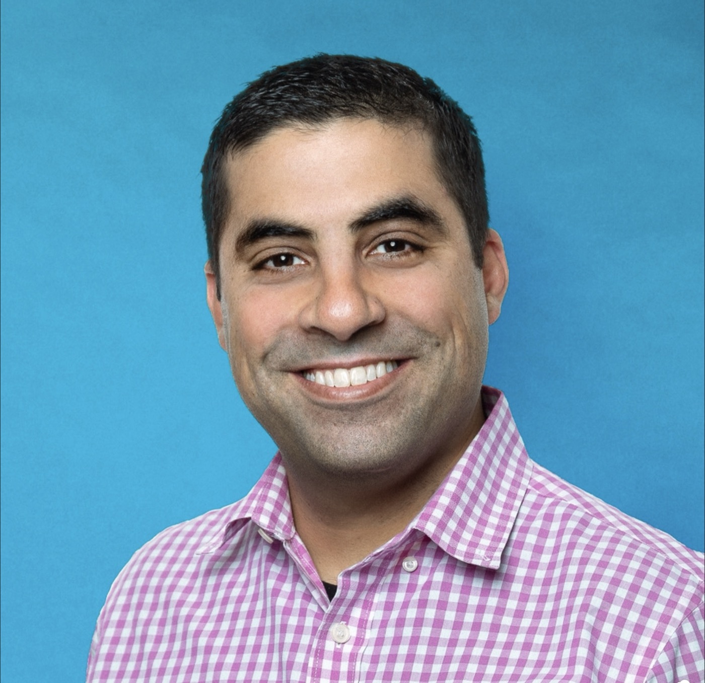 Robbie Abed, founder of NoMiddle and engagement lead